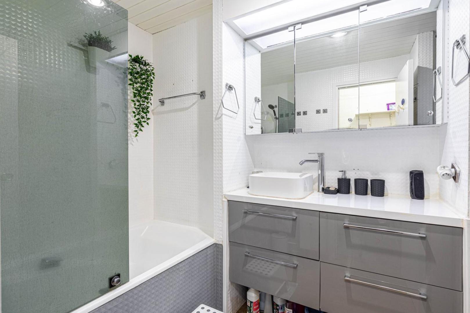 Guestready - Cosy Near Arc De Triomphe